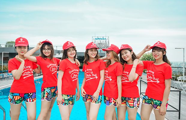 Trang phục đi team building - trang phục team building