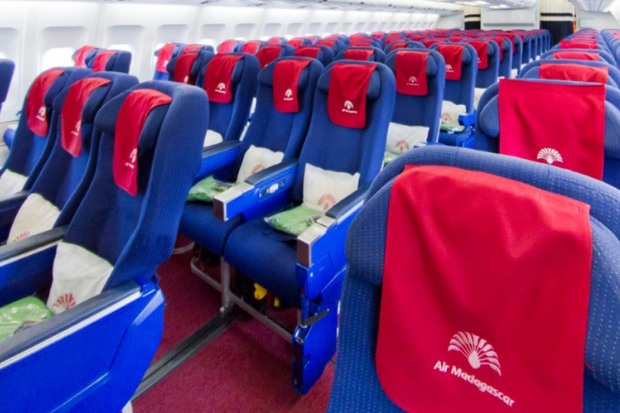 hạng phổ th&ocirc;ng đặc biệt Air Madagascar