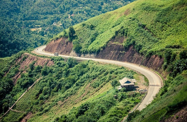 Vé máy bay đi Điện Biên tham quan Đồi Pha Đin