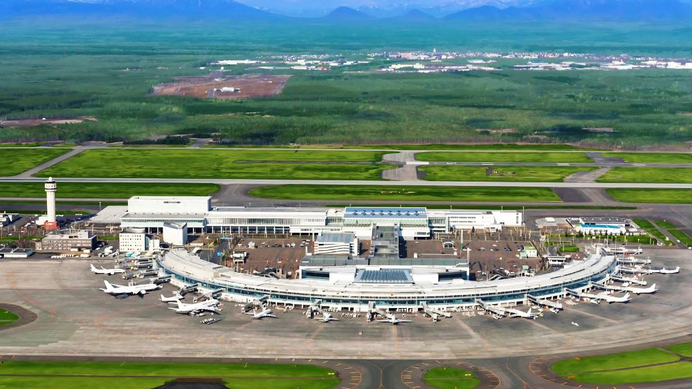 New Chitose (CTS) l&agrave; s&acirc;n bay quốc tế lớn nhất v&agrave; cửa ng&otilde; ch&iacute;nh đến Hokkaido