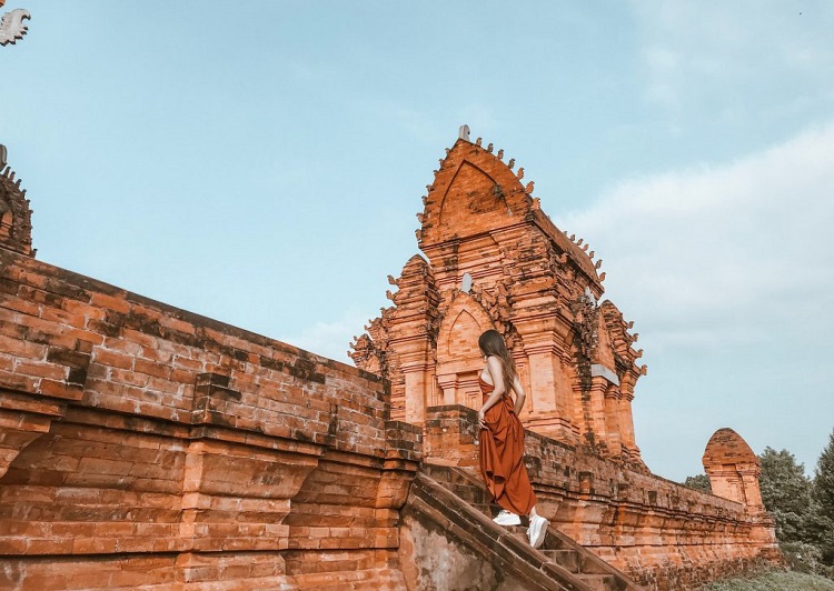 làng văn hóa các dân tộc ở Hà Nội