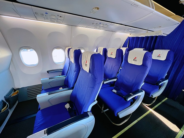 hạng phổ th&ocirc;ng Shenzhen Airlines