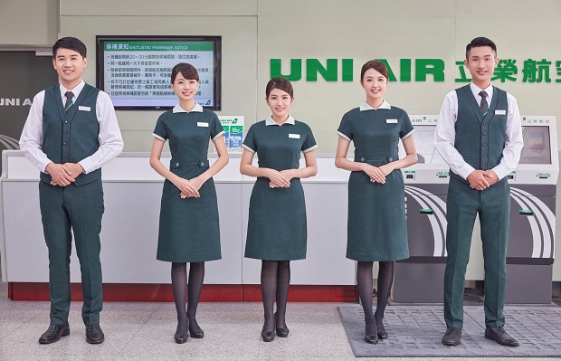đoàn tiếp viên chuyên nghiệp Uni Air
