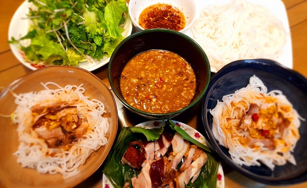combo đ&agrave; nẵng 2 ng&agrave;y 1 đ&ecirc;m - b&uacute;n mắm n&ecirc;m