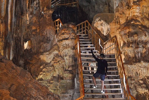 Đảo Quảng Bình - Động Tiên Sơn