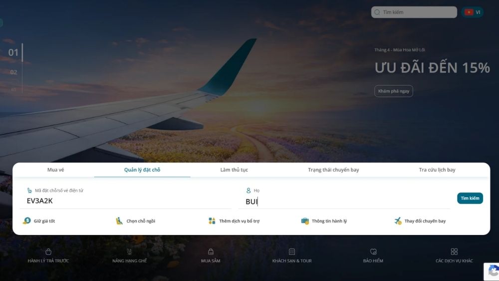 Thao t&aacute;c đổi v&eacute; thực hiện tr&ecirc;n website - Nguồn: Vietnam Airlines