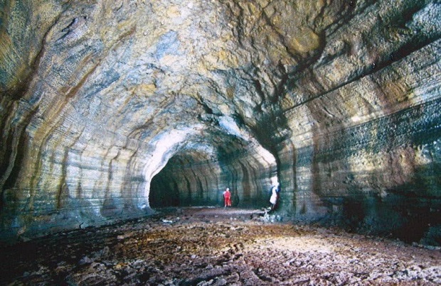 Lịch ngắm hoa anh đào 2023 - Hang động Manjanggul