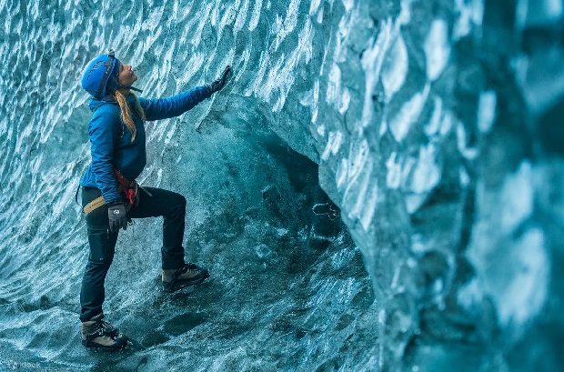 Tour đi Iceland - Hang động băng ở Skaftafell