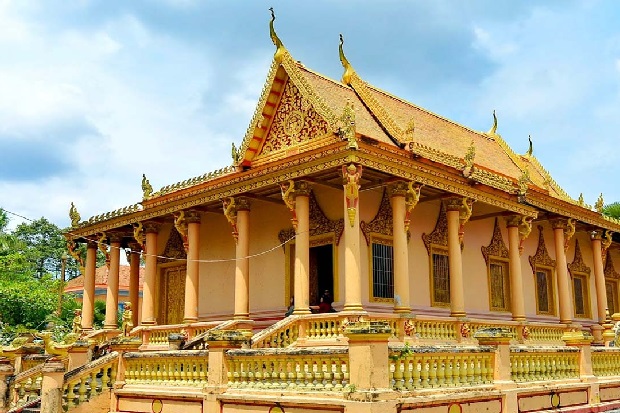 Tour hành hương miền Tây - Chùa Đất Sét 