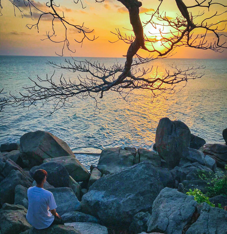 hòn Đá Bạc Cà Mau