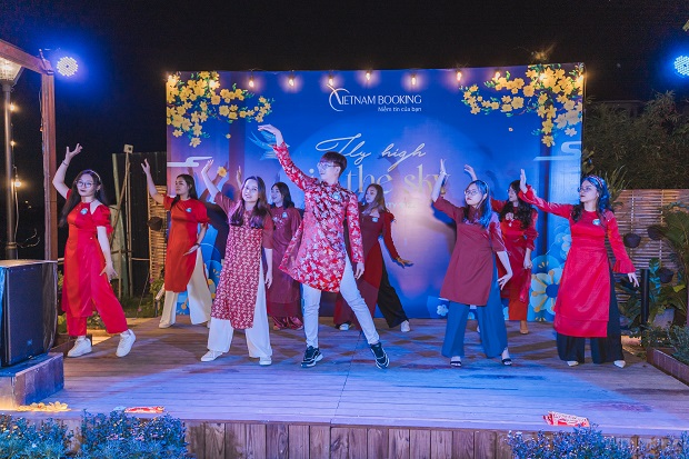 Chi phí tổ chức gala dinner - 