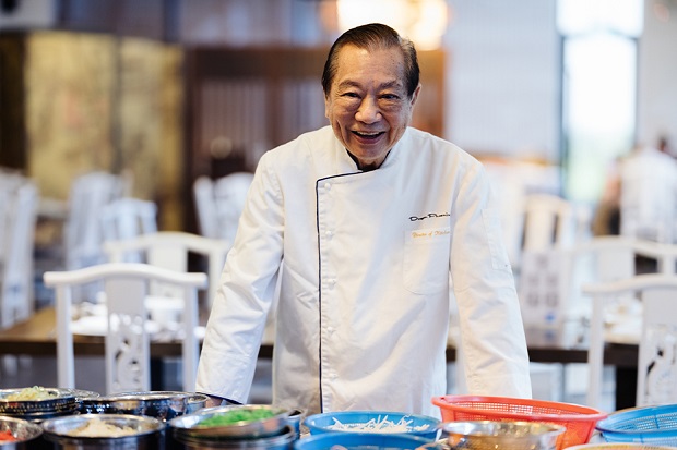 Ăn cua sốt ớt ở singapore - ông hooi kok wah