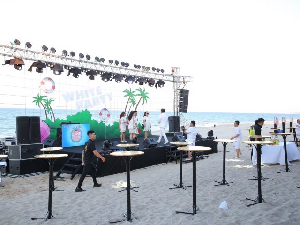 Dịch vụ teambuilding - Sân khấu team building