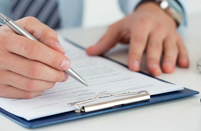 ph&iacute; l&agrave;m thẻ tạm tr&uacute;