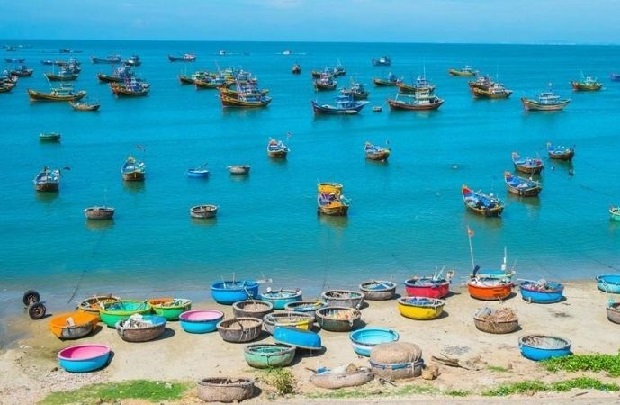 Team building Long Hải - Làng Chài Long Hải