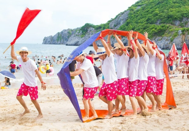 Team building Long Hải - các trò chơi trên biển