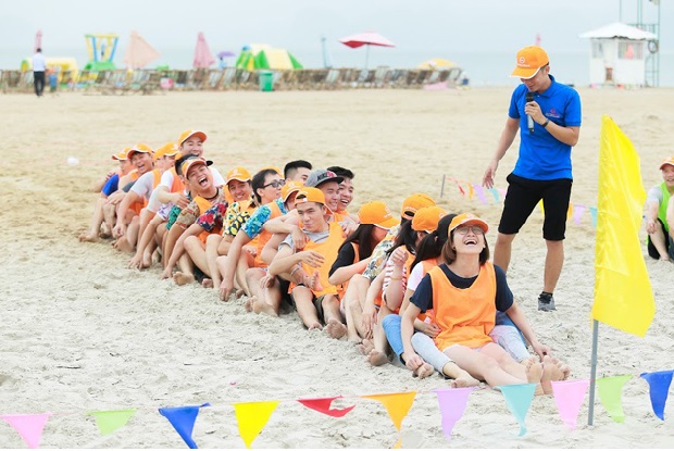 Team building sự kiện doanh nghiệp - MC