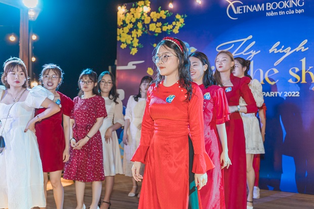 Tổ chức gala cuối năm - tam sao thất bản