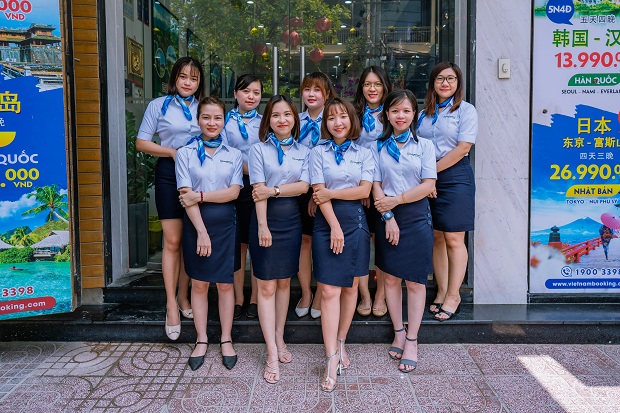 Tổ chức gala cuối năm - công ty Vietnam Booking