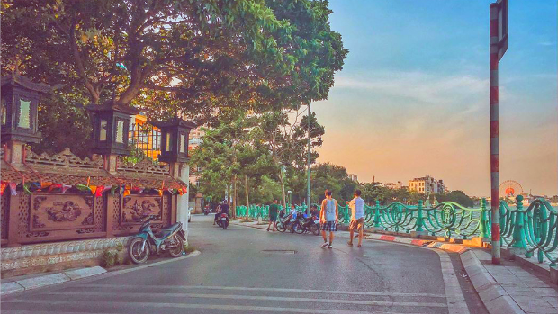 Hồ T&acirc;y