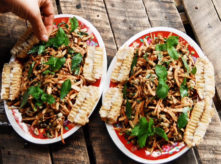 Gỏi ong non C&agrave; Mau