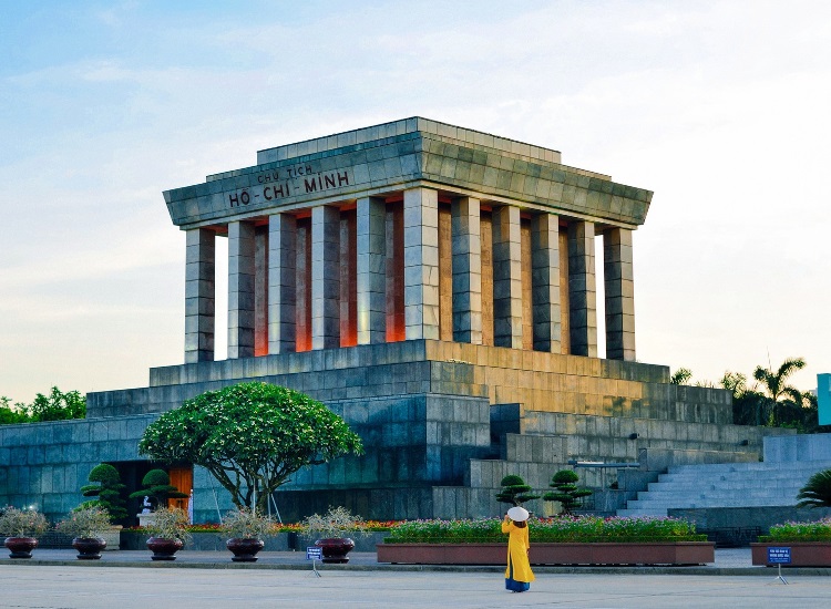lăng chủ tịch Hồ Chí Minh