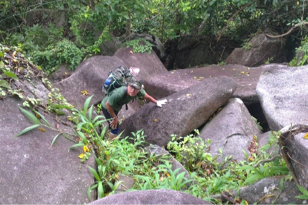 Cảnh đỉnh núi Bà Đen - đường Ma Thiên Lãnh