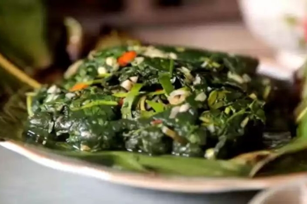 Review du lịch Hà Giang tự túc - Món rêu nướng.