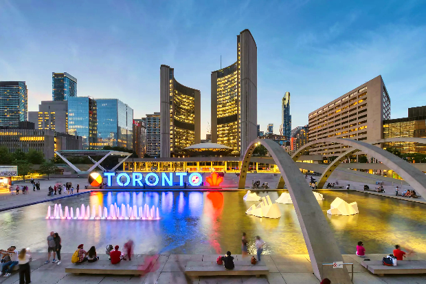 v&eacute; m&aacute;y bay đi Canada