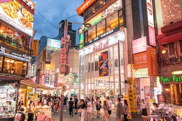 Trải nghiệm tại Hàn Quốc - Phố Myeongdong.