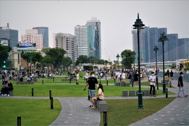 Trải nghiệm tại Hồ Chí Minh - Công viên bến Bạch Đằng.