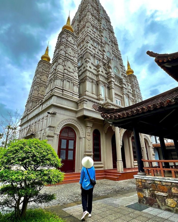 vé máy bay đi Huế tháng 5 giá rẻ