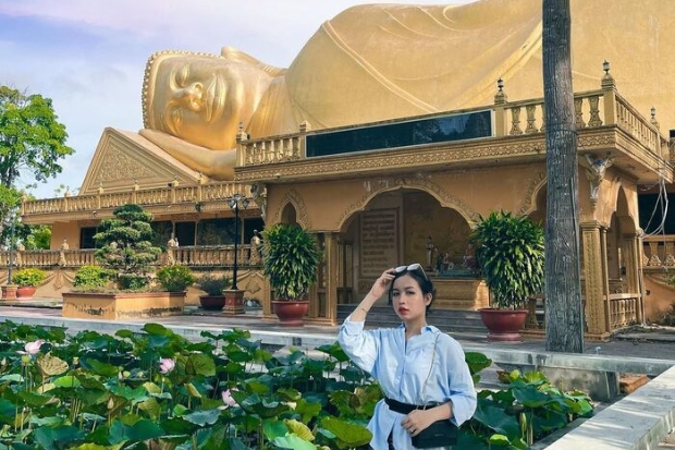 Vietnambooking du lịch miền Tây - chùa Vàm Rây