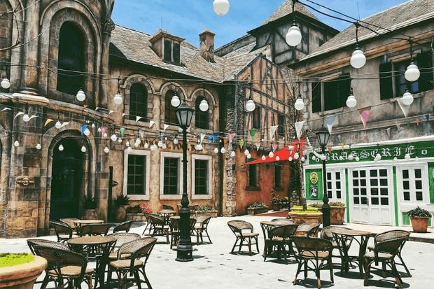 Combo Khách sạn Bà Nà Hill -kiến trúc độc đáo