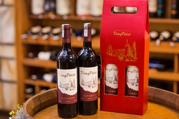 Đặc sản Đ&agrave; Lạt - Rượu vang Đ&agrave; Lạt