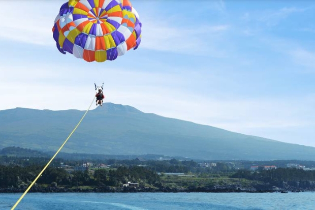 Đảo Jeju H&agrave;n Quốc - D&ugrave; lượn
