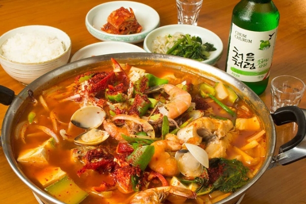 Đảo Jeju H&agrave;n Quốc - Lẩu hải sản