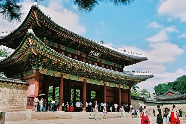 Địa điểm nổi tiếng ở Hàn Quóc - Cung điện Changdeokgung