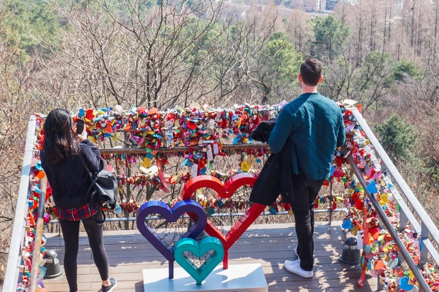 Địa điểm nổi tiếng ở Hàn Quóc - Tháp Namsan