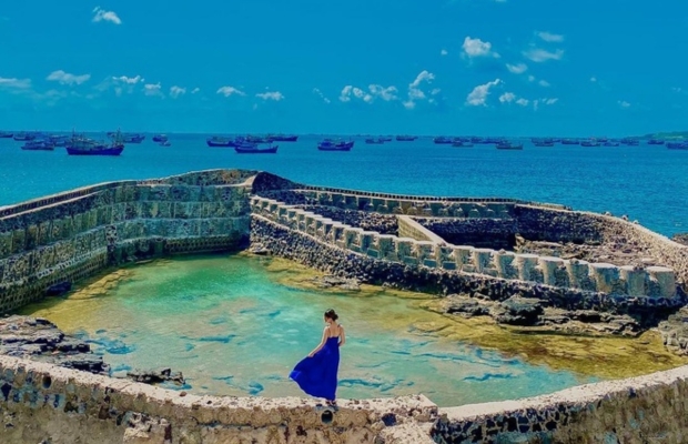 Mùa hè nên du lịch ở đâu - đảo Phú Quý