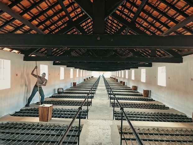 Nhà tù Côn Đảo