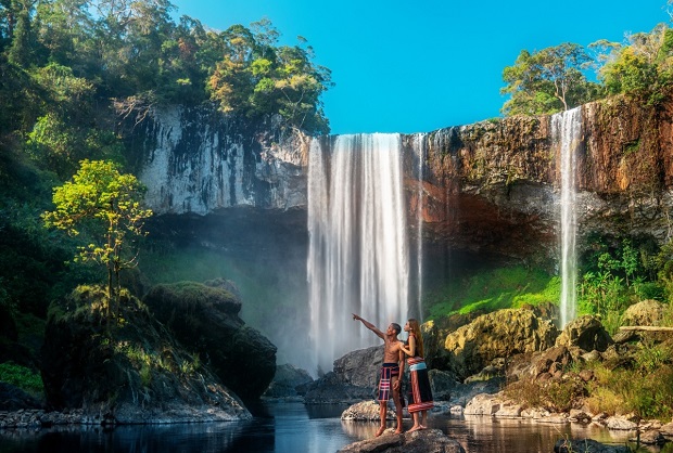 mua vé máy bay đi pleiku tháng 6