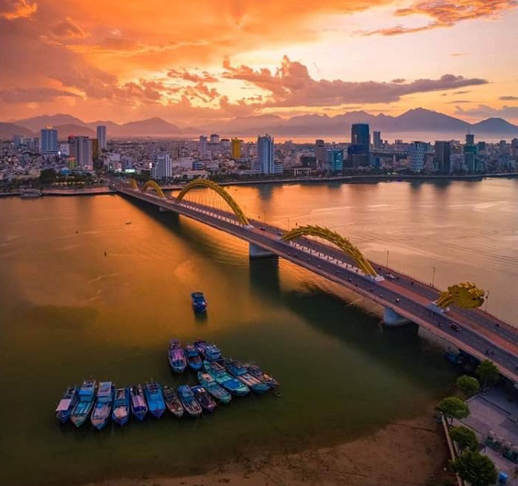 vé máy bay đi Đà Nẵng