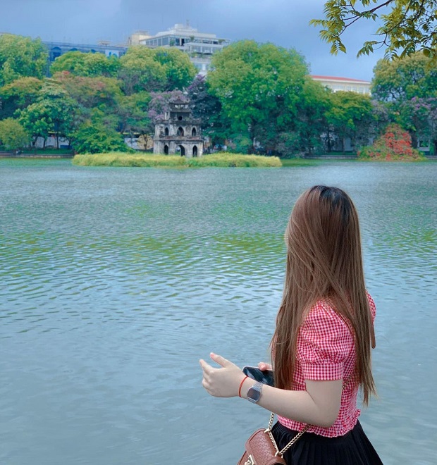 v&eacute; m&aacute;y bay đi H&agrave; Nội