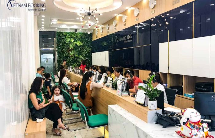 Vietnam Booking hỗ trợ thủ tục nhanh ch&oacute;ng