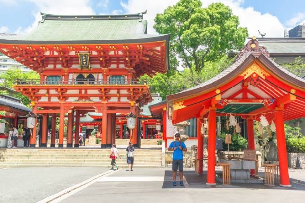 Du lịch Kobe - Đền Ikuta