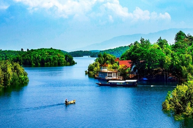 Check-in Hồ Thác Bà – Điểm đến mang nét đẹp bình yên của vùng đất Yên Bái