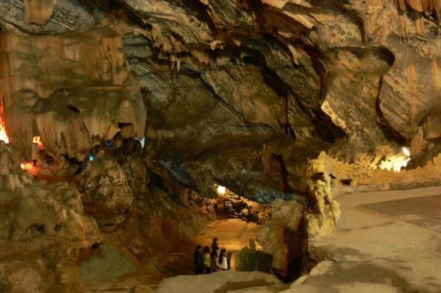 Hồ Thác Bà - Động Thủy Tiên