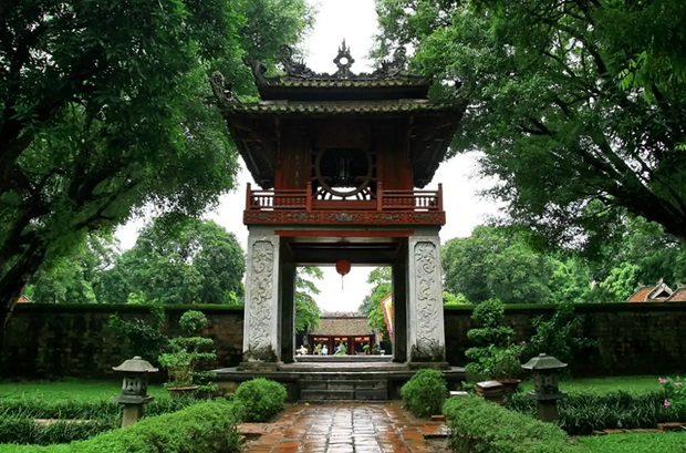 v&eacute; m&aacute;y bay đi H&agrave; Nội