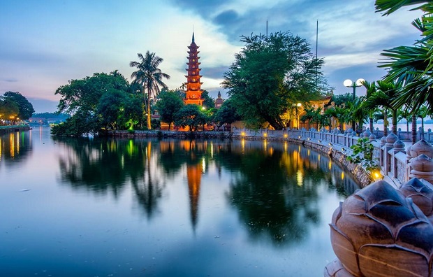 hồ t&acirc;y h&agrave; nội